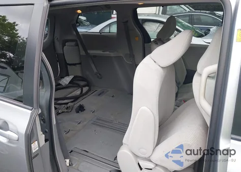 2011 Toyota Sienna Le V6 из США, поврежденный, VIN 5TDKK3DC8BS161317